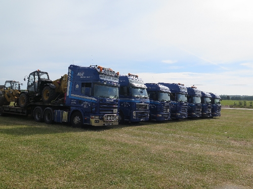 Trucks to Jebel Ali